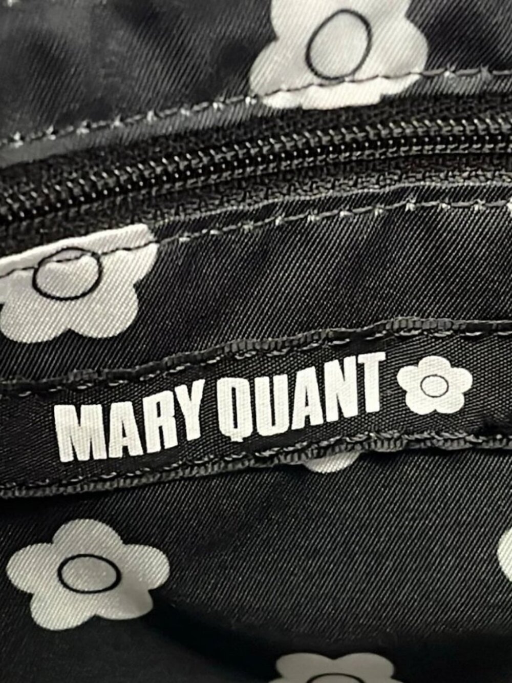 MARY QUANT Light Pink Black Chemical Fiber Tote Bag - Picture 3 of 16
